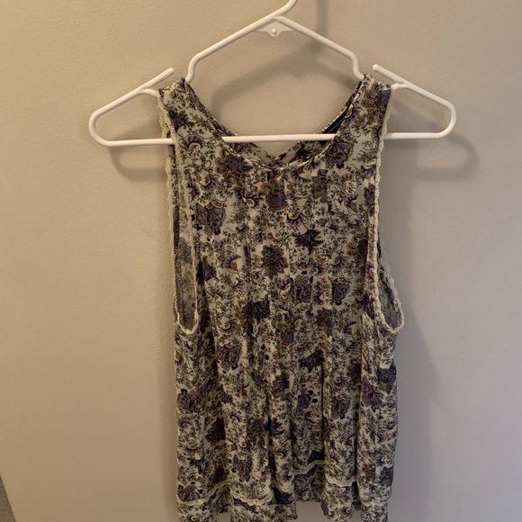 2 pack red and white/violet boho tank tops - Picture 3 of 10